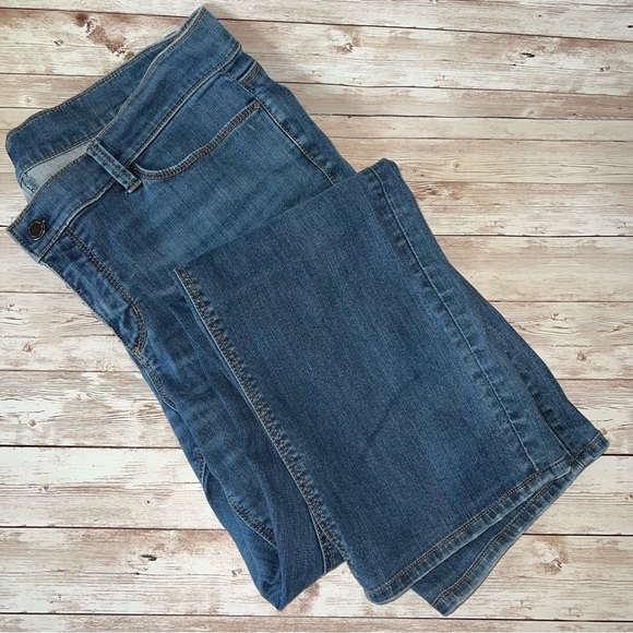 EUC blue jeans size 14 straight cut - Picture 3 of 6